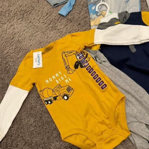 Assorted Baby Onesies and Rompers, shorts and tees 18-24 months - Picture 3 of 10